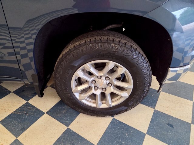 Used 2024 Chevrolet Silverado 1500 LT AWD/4WD image 11