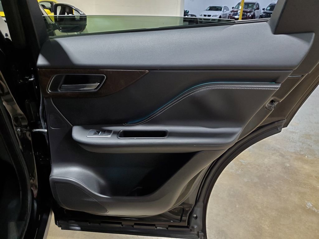 Used 2017 Jaguar F-PACE S image 24