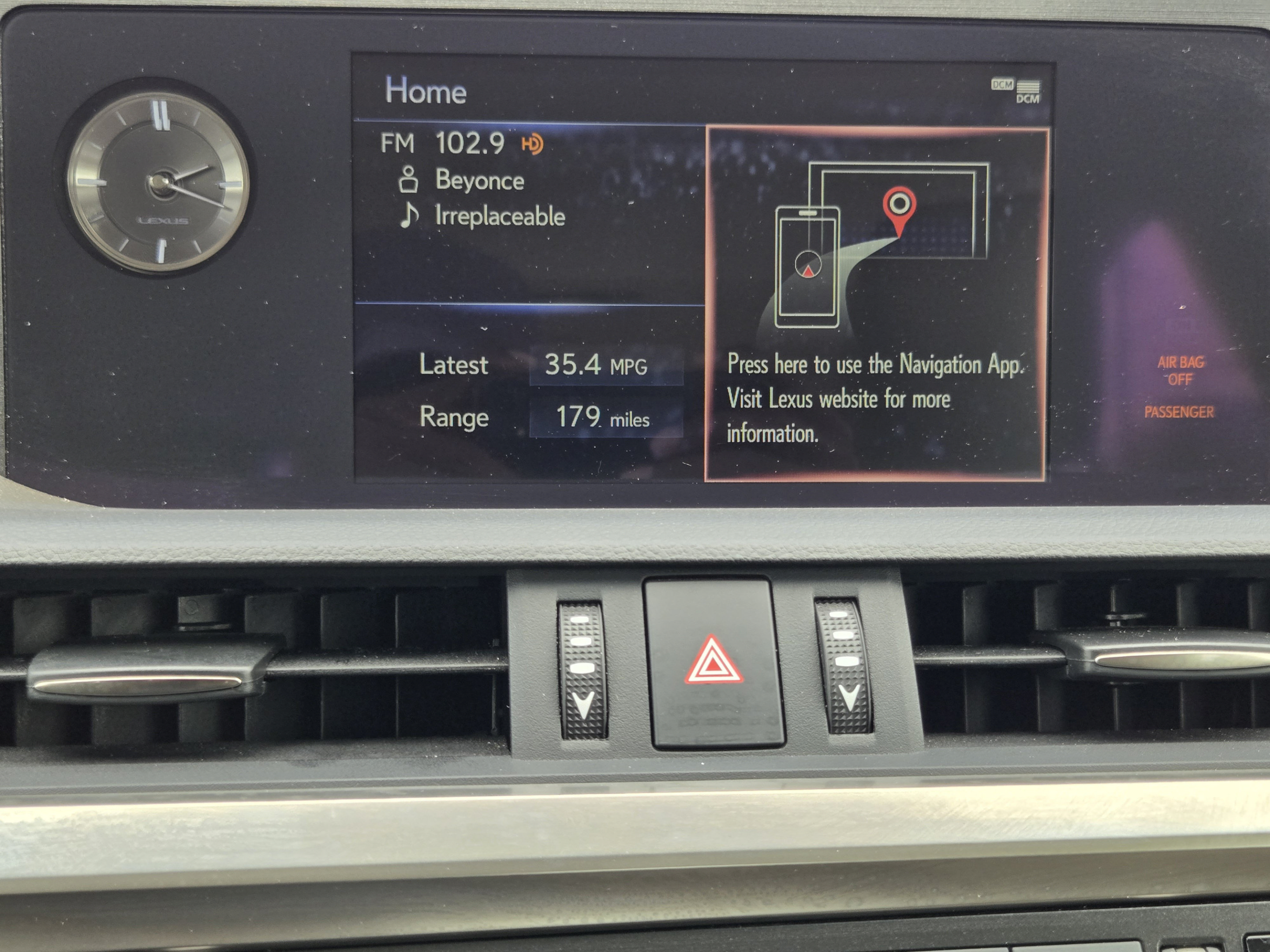 Used 2020 Lexus ES 300h w/ Premium Package FWD image 13