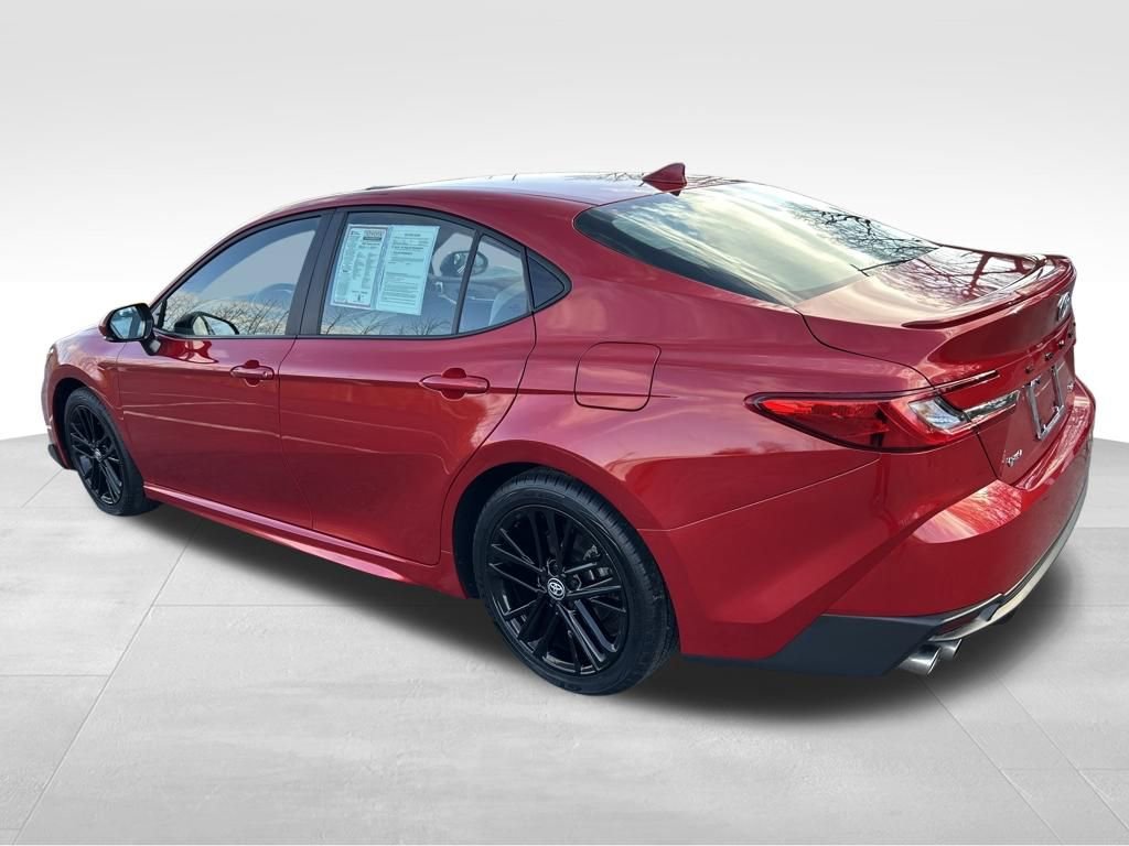 Certified 2025 Toyota Camry SE w/ Convenience Package image 4