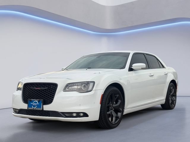 Used 2023 Chrysler 300 S RWD image 8