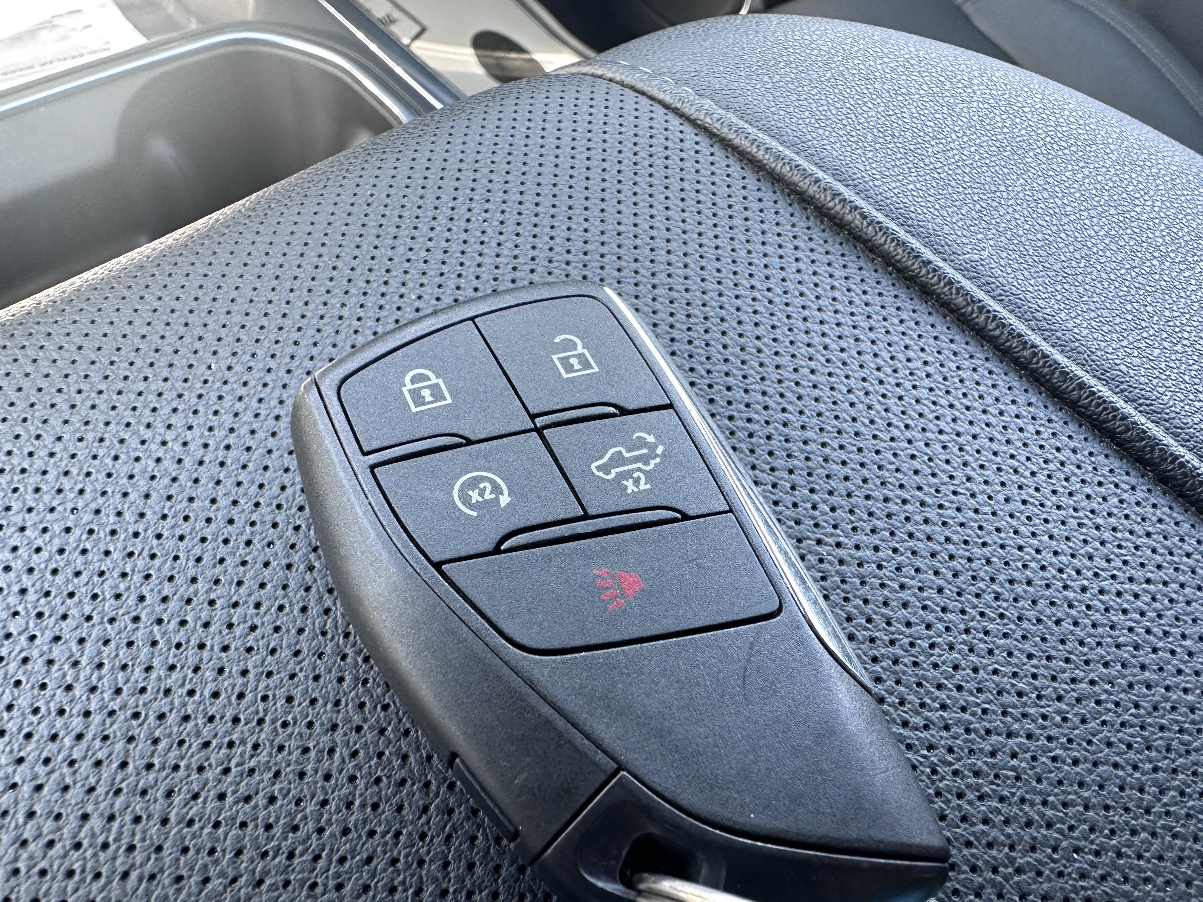 Used 2025 Chevrolet Silverado 2500 LTZ w/ LTZ Premium Package image 27