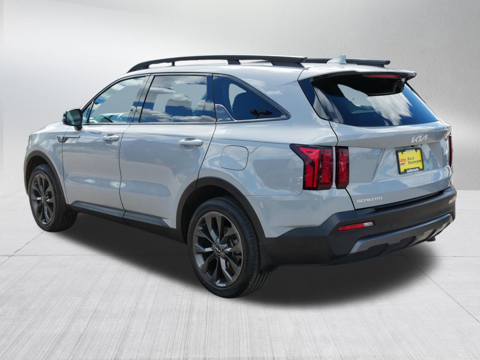 Certified 2023 Kia Sorento X-Line EX AWD/4WD image 5