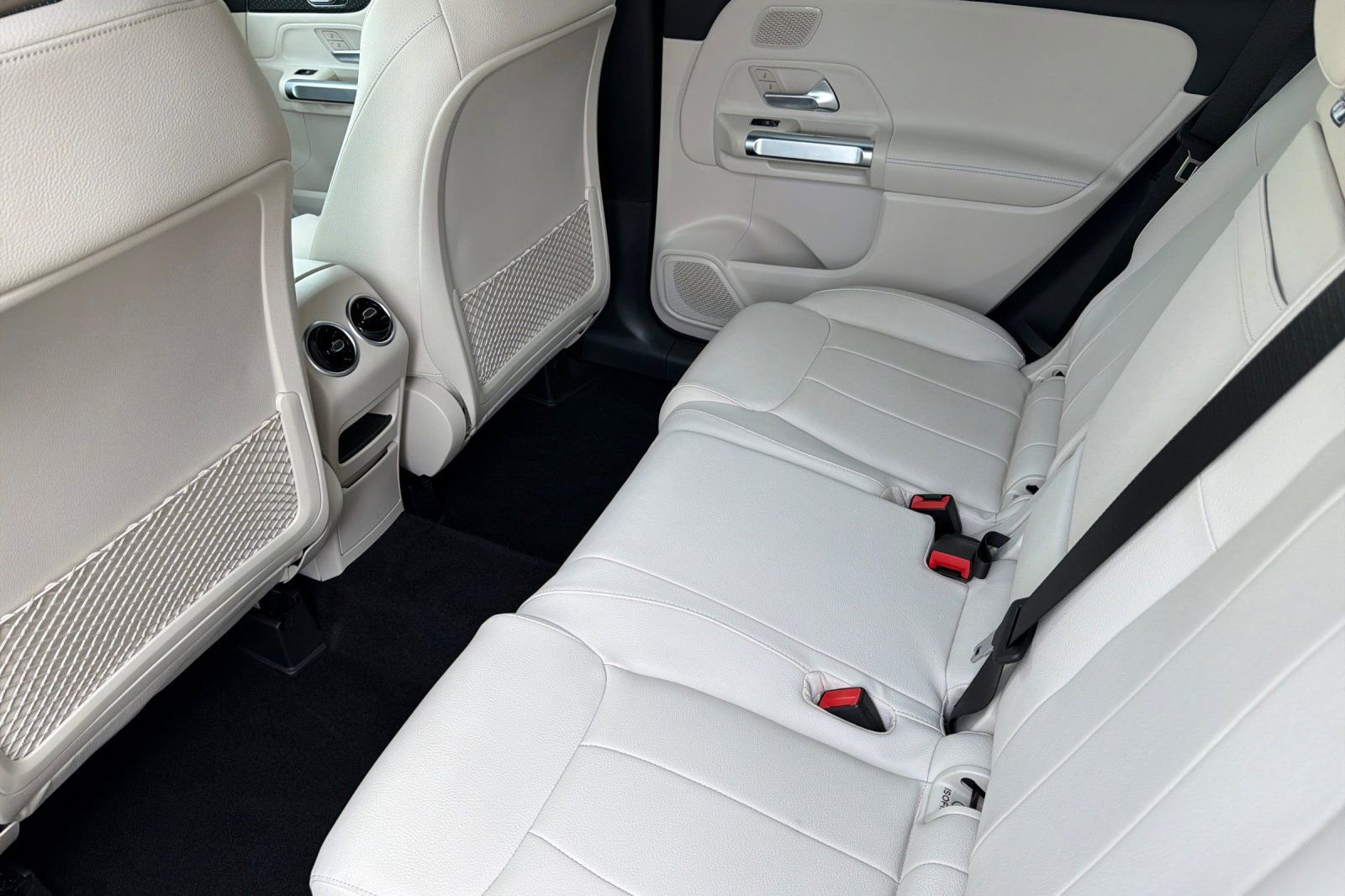 Certified 2025 Mercedes-Benz GLB 250 image 13