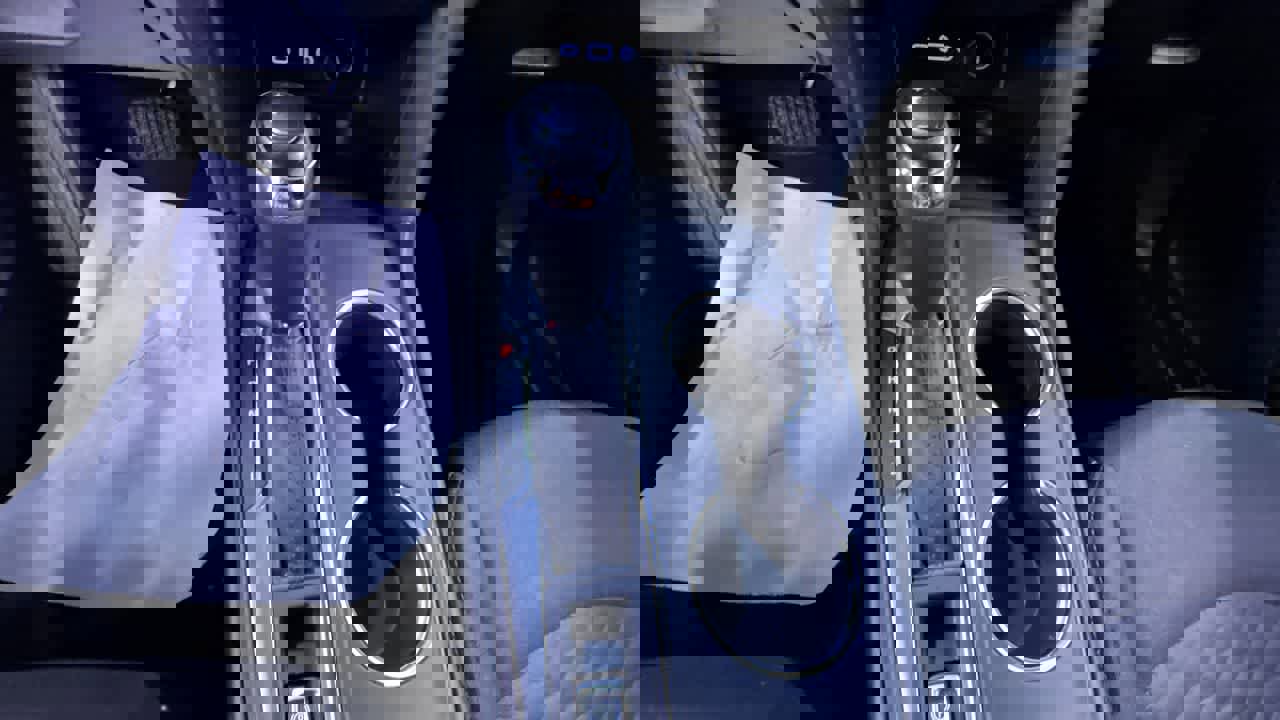 Used 2021 Chevrolet Equinox LT image 29