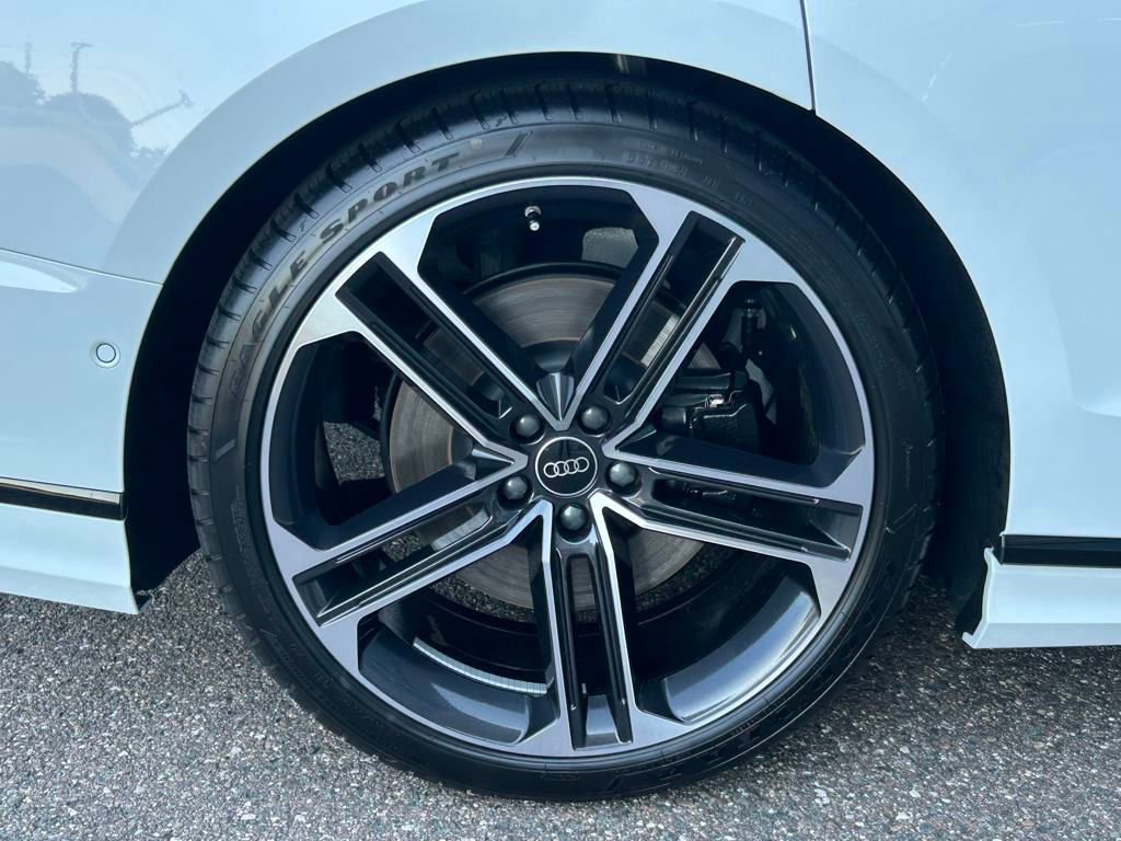 New 2025 Audi A8 L 3.0T image 44