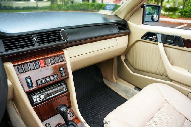 Used 1995 Mercedes-Benz E 320 Convertible image 55