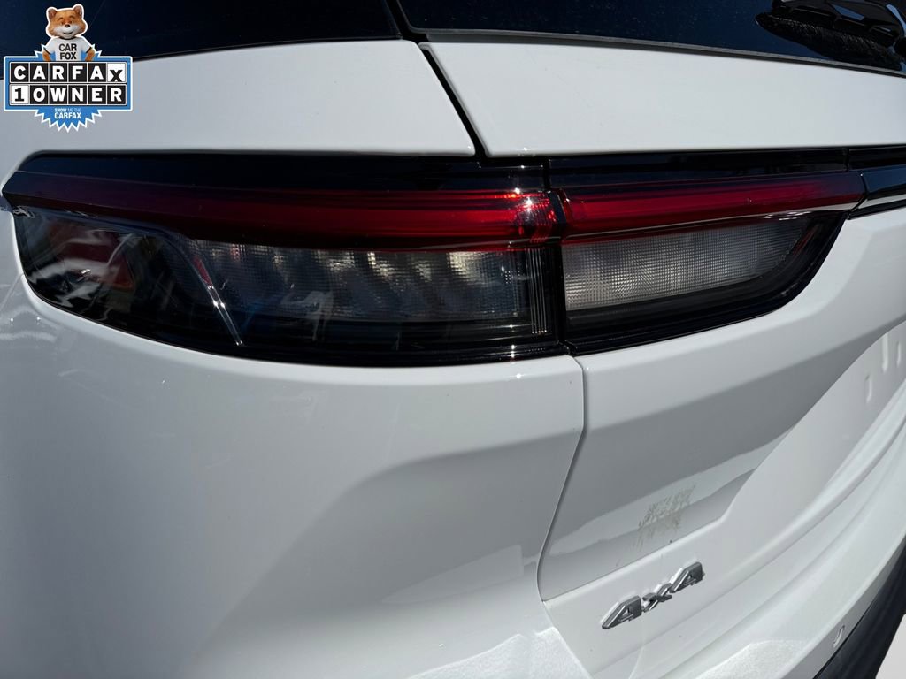 Used 2024 Jeep Grand Cherokee Limited image 21