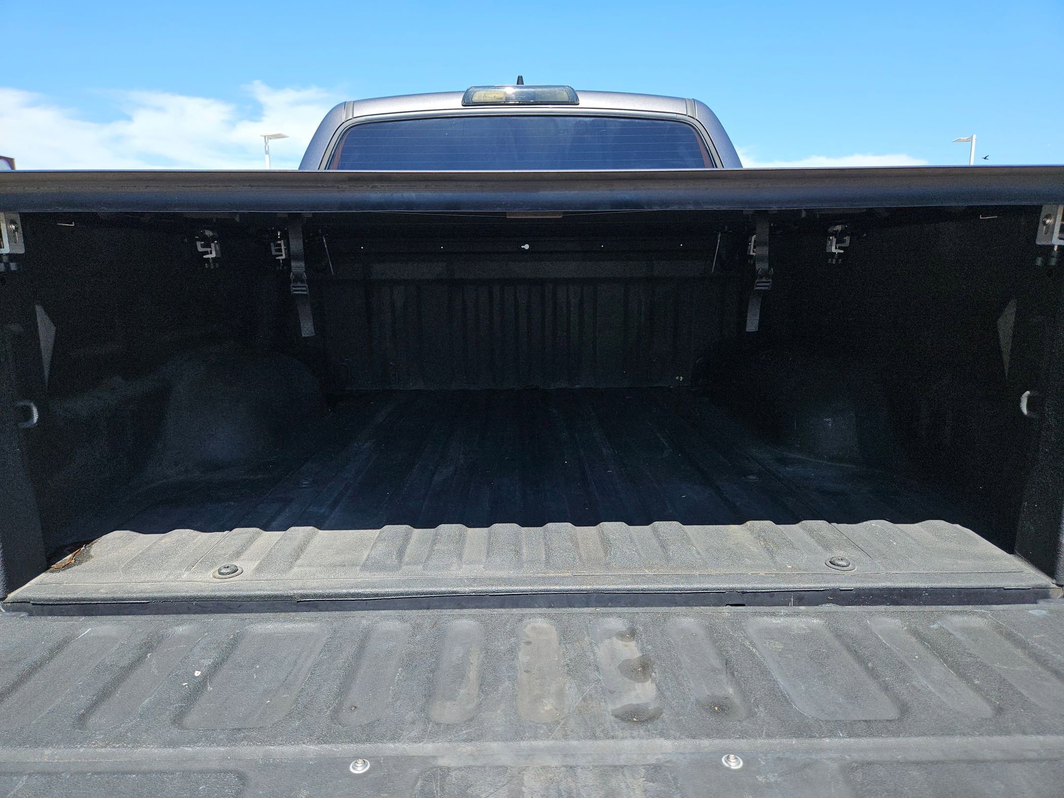 Used 2020 Toyota Tundra SR5 w/ SR5 Upgrade Package AWD/4WD image 24