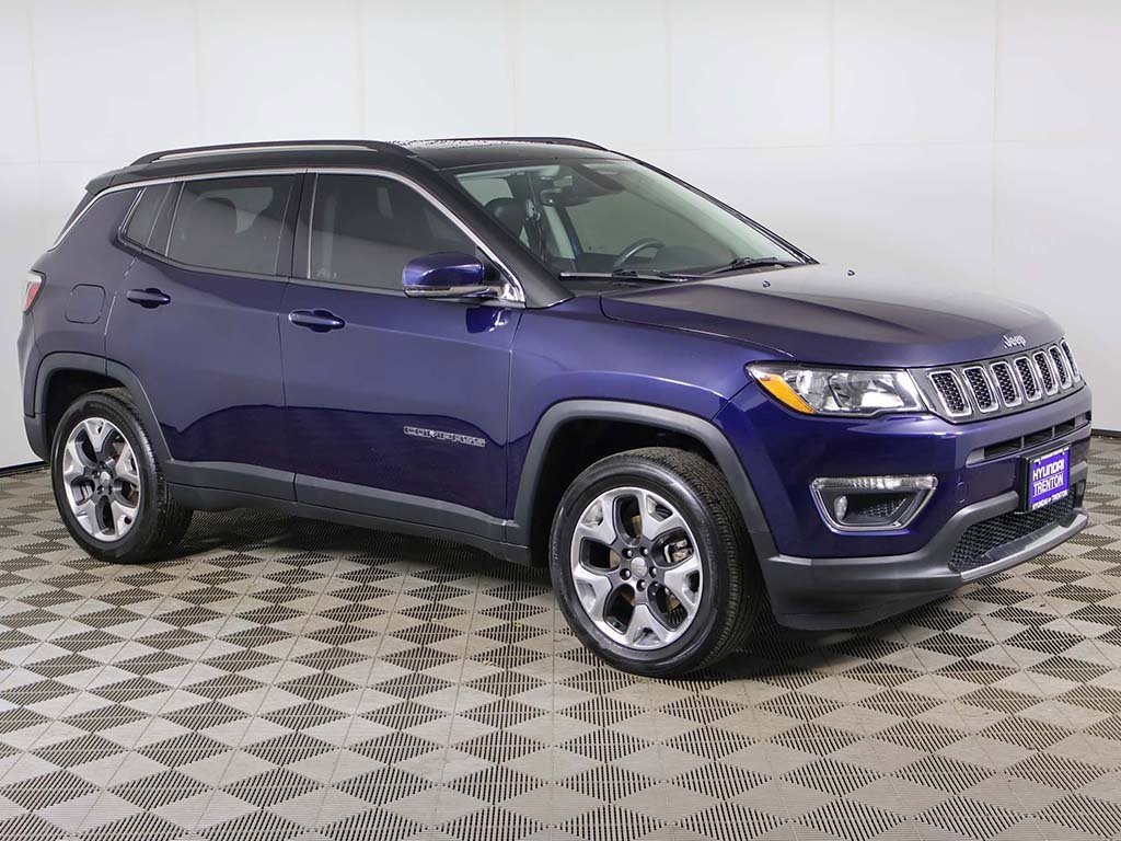 Used 2018 Jeep Compass Limited w/ Navigation Group image 2