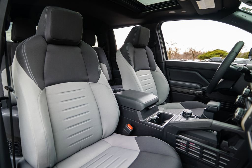 New 2026 Toyota Tacoma TRD Sport w/ TRD Sport Upgrade Package image 15