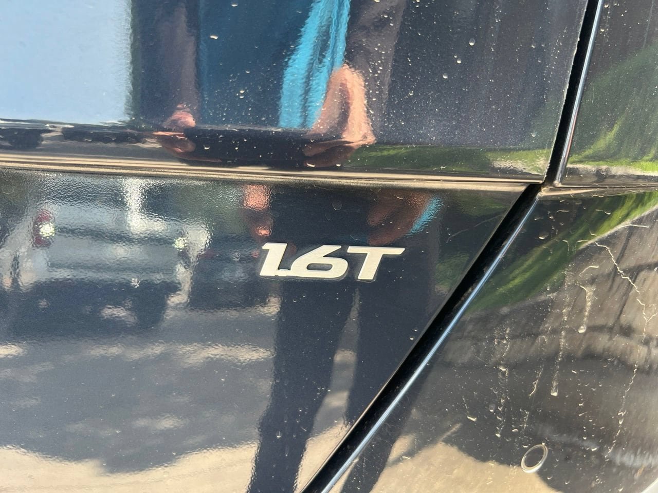 Used 2024 Hyundai Kona Limited FWD image 5