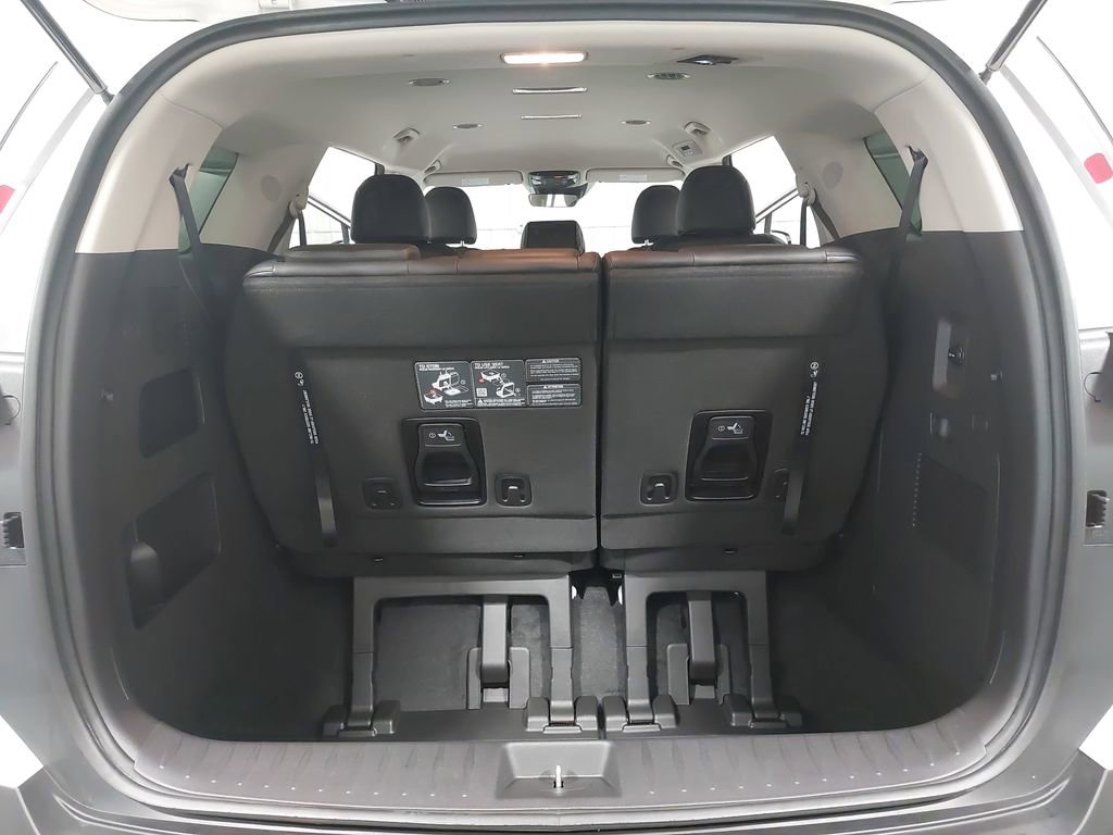 New 2026 Kia Carnival LXS image 13