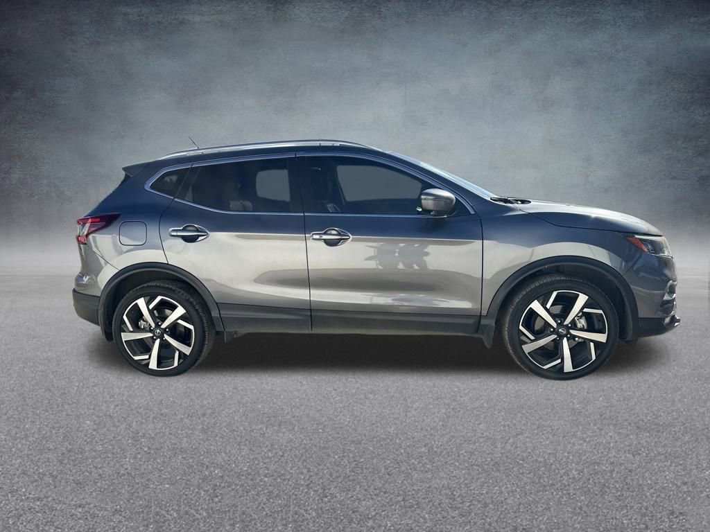 Used 2022 Nissan Rogue Sport SL w/ Premium Package image 7