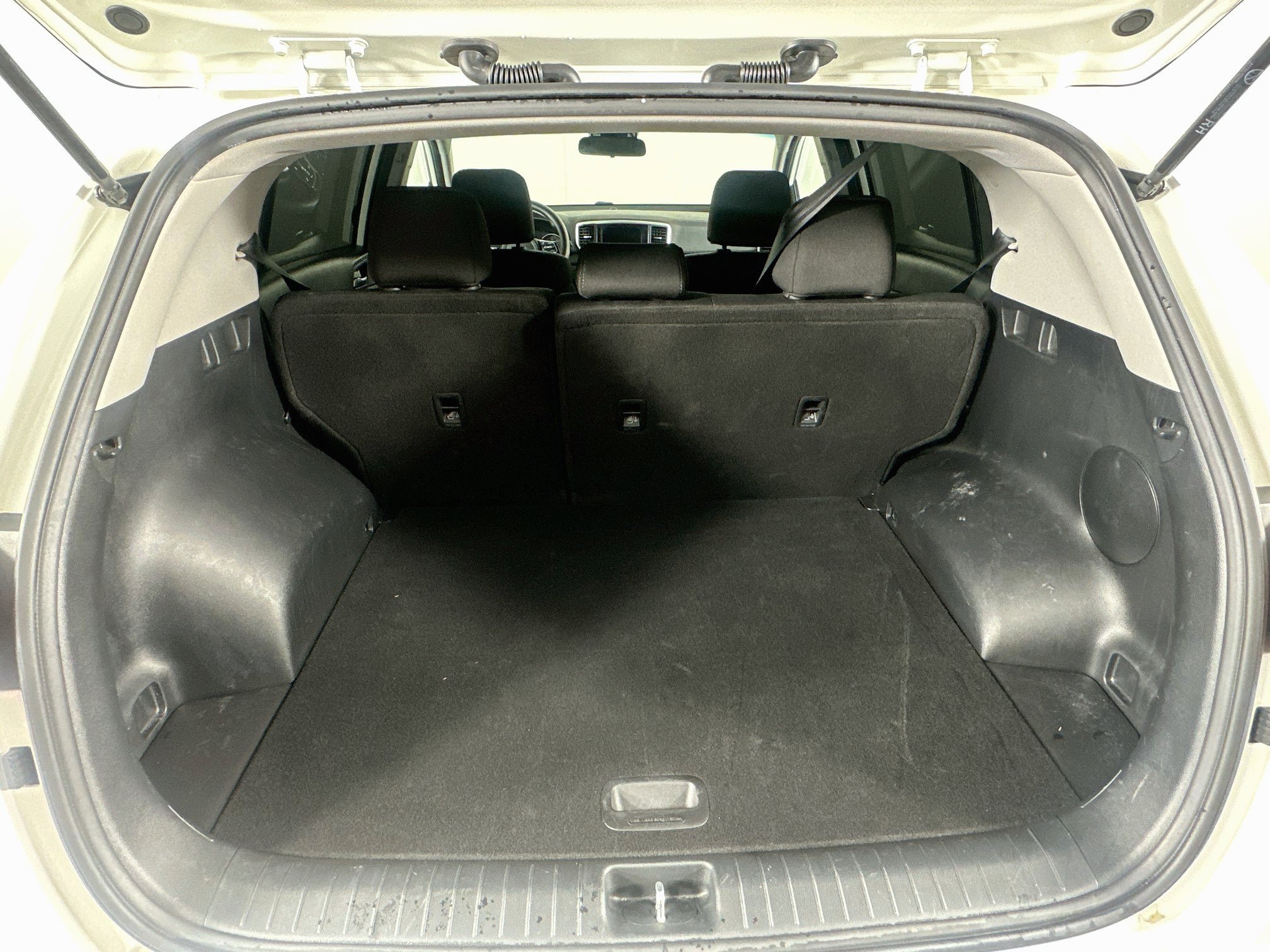 Used 2020 Kia Sportage LX FWD image 27