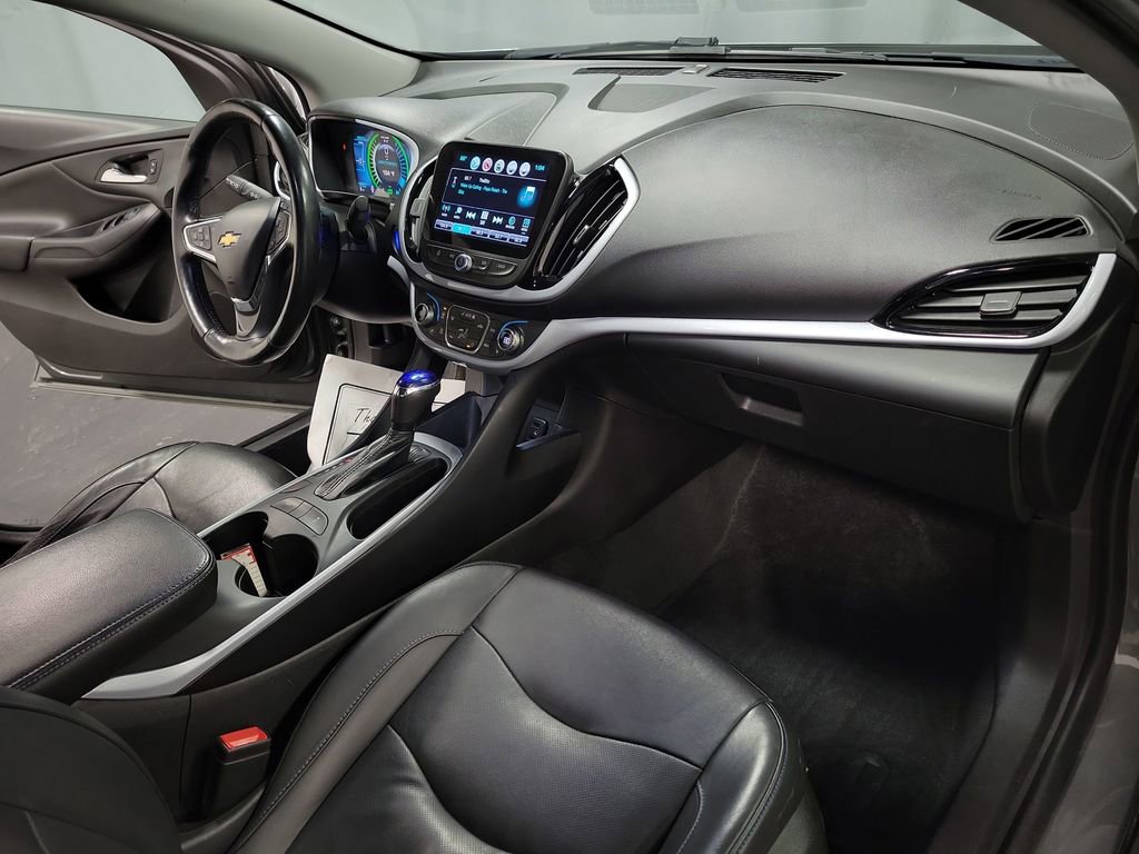 Used 2017 Chevrolet Volt LT w/ Comfort Package image 23