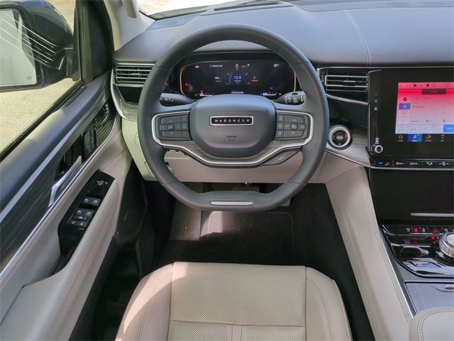 Used 2023 Jeep Wagoneer Series III w/ Preferred Equipment Group image 19