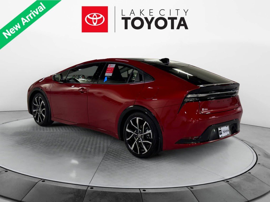 New 2026 Toyota Prius Plug-In Hybrid image 4