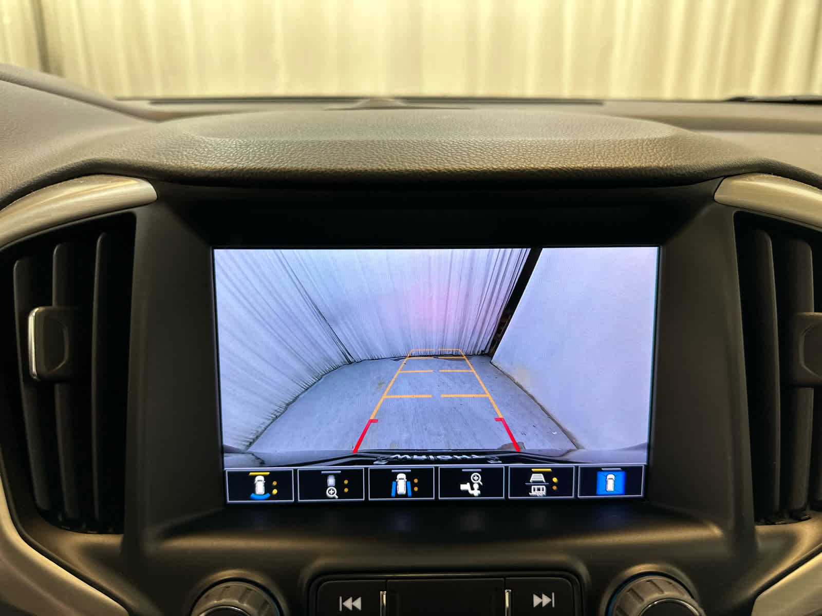 Certified 2023 GMC Terrain Denali w/ Black Diamond Edition AWD/4WD image 27