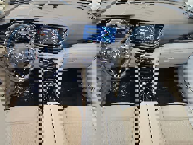 Used 2023 Buick Envision Avenir image 16