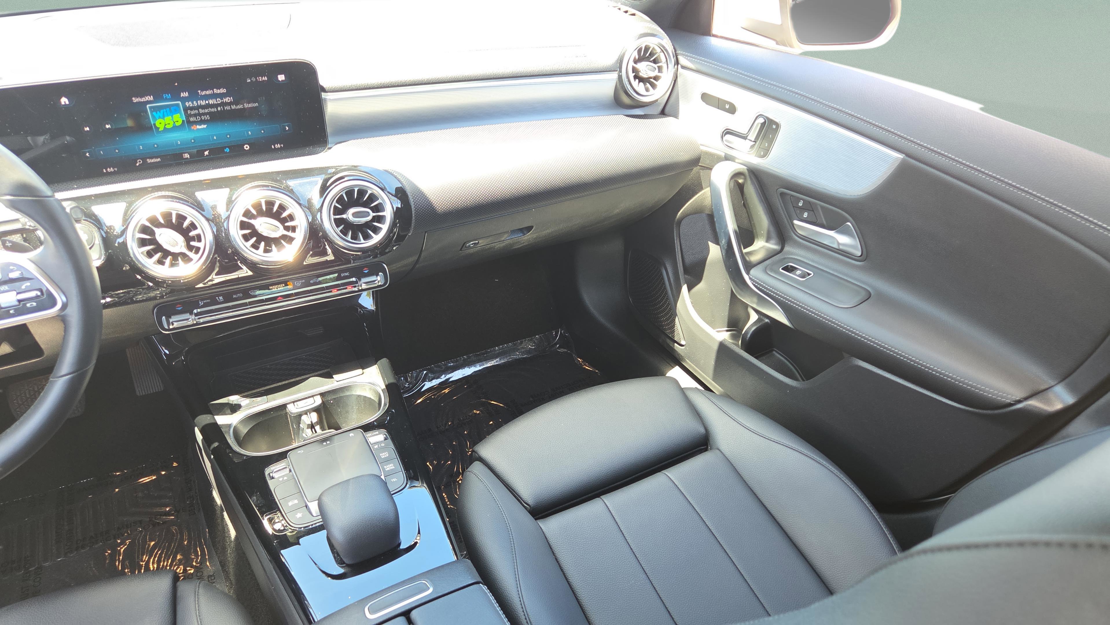 Used 2021 Mercedes-Benz CLA 250 image 13