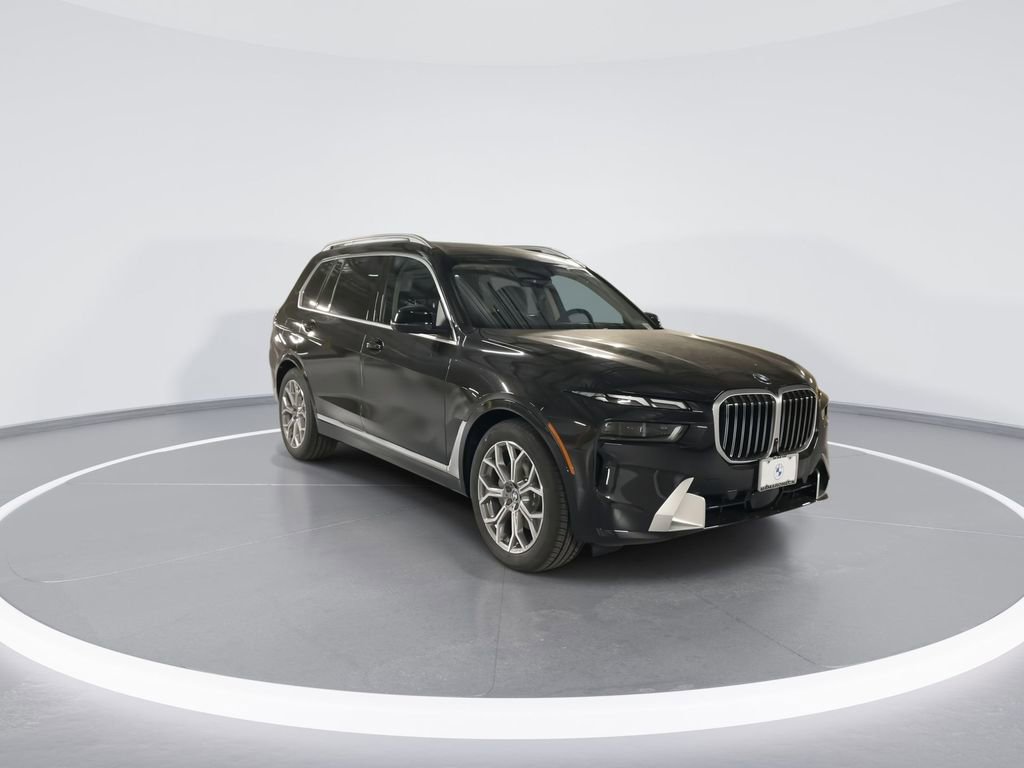 Used 2026 BMW X7 xDrive40i image 2