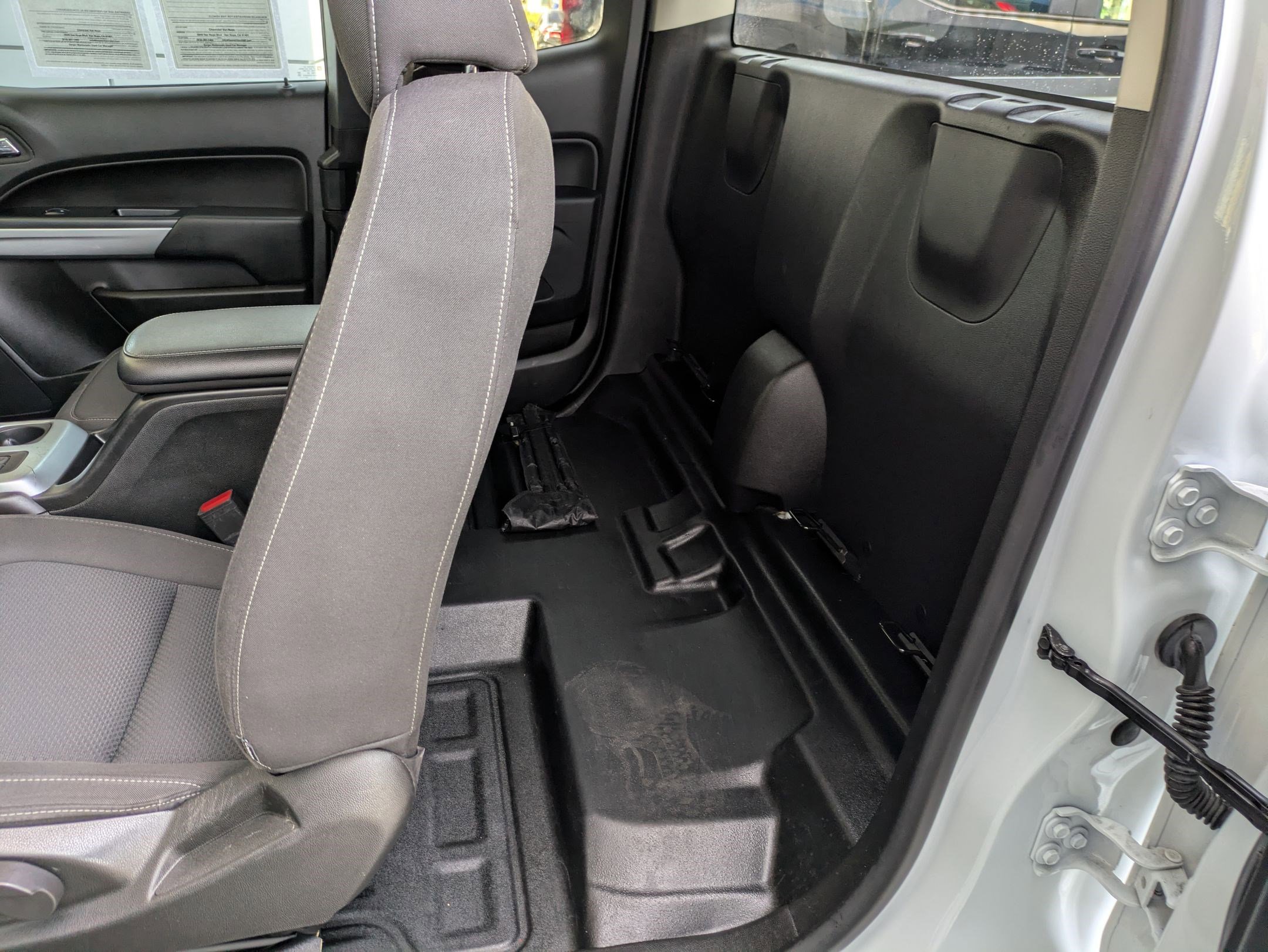 Used 2022 Chevrolet Colorado LT w/ Fleet Safety Package image 24