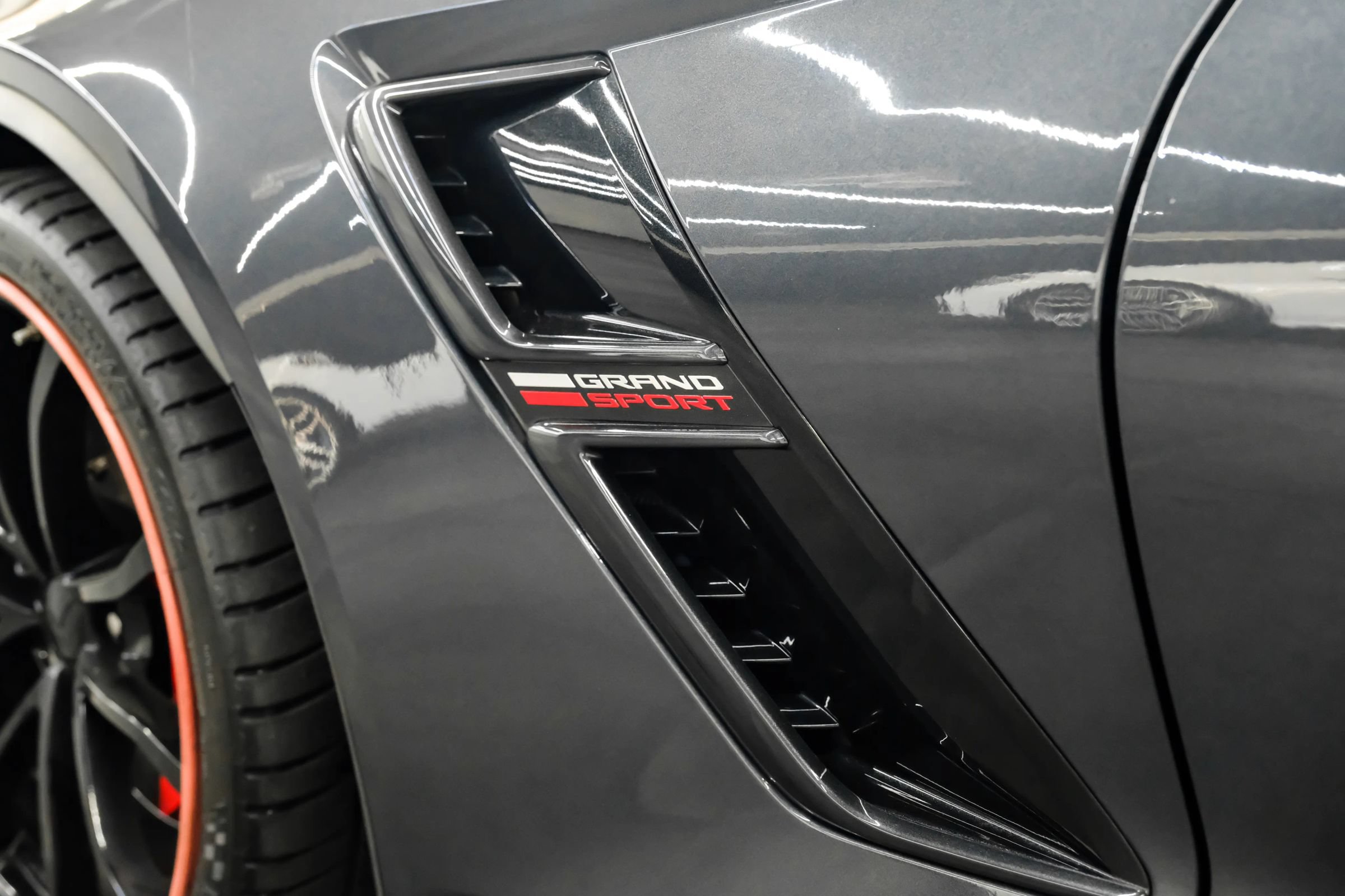 Used 2017 Chevrolet Corvette Grand Sport RWD image 54
