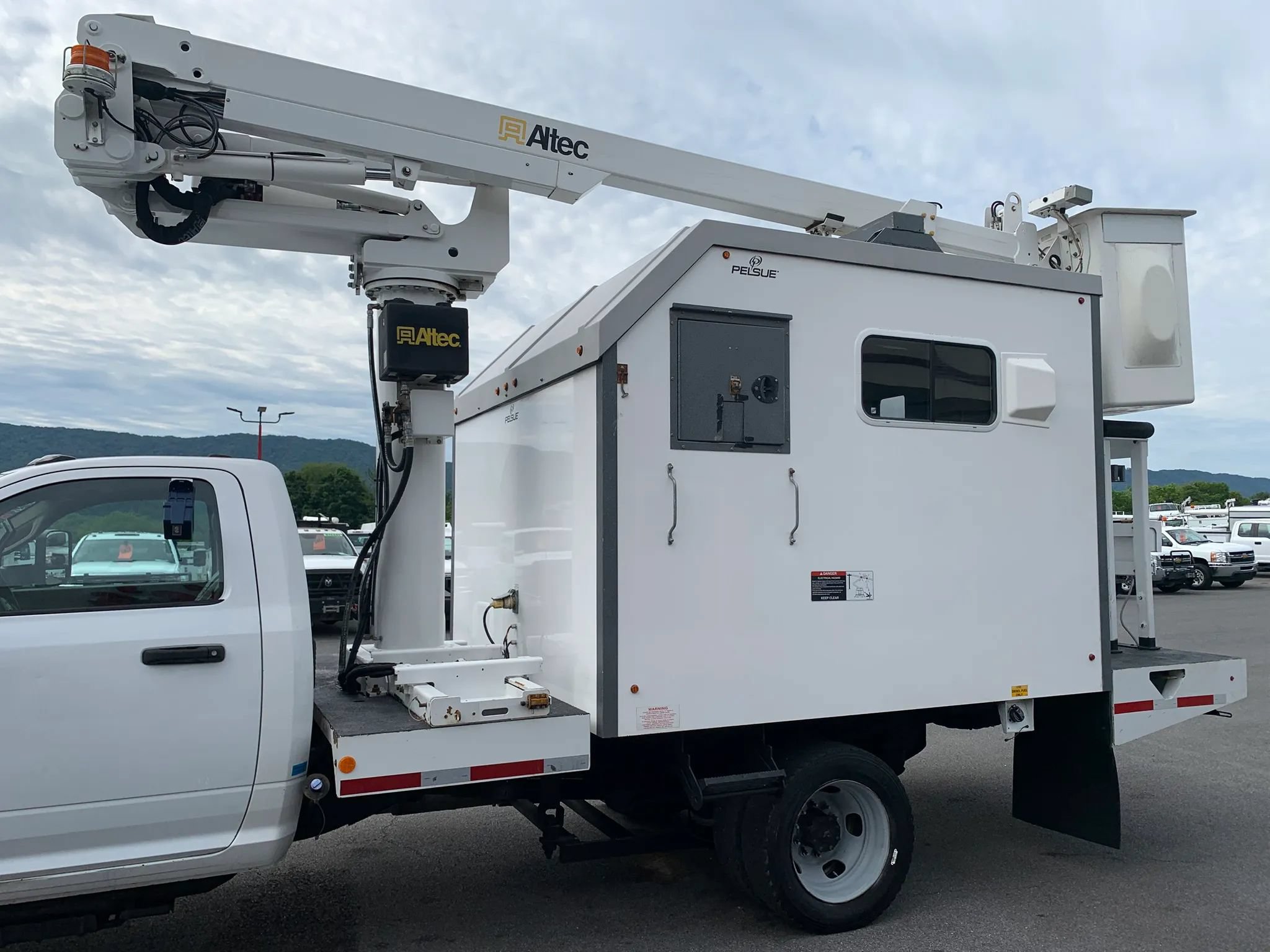 Used 2019 RAM 5500 Tradesman w/ Ambulance Prep Group AWD/4WD image 25