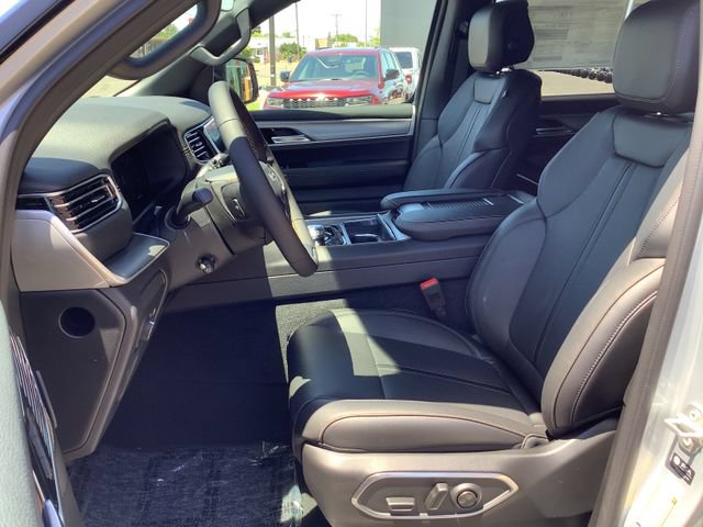 New 2026 Jeep Grand Wagoneer 4WD image 8