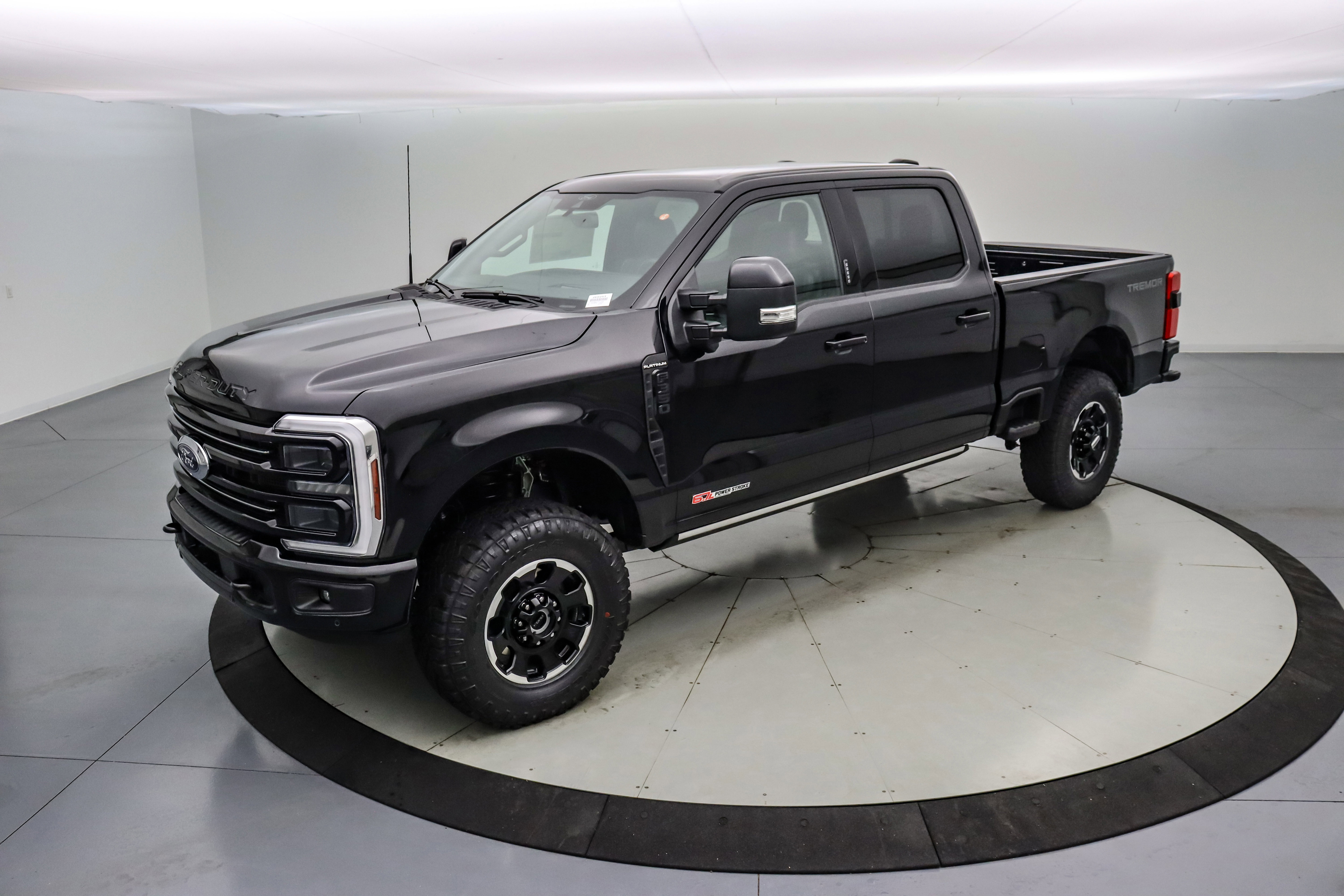 New 2026 Ford F350 Platinum w/ Tremor Off-Road Package image 9