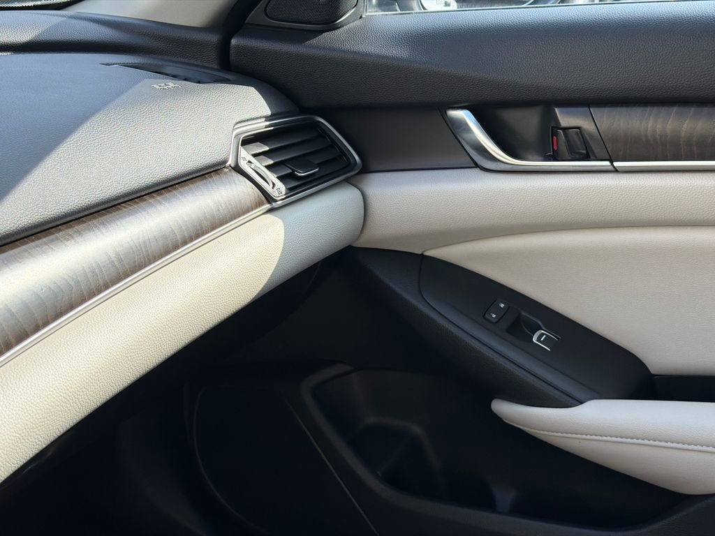Used 2020 Honda Accord EX-L image 30