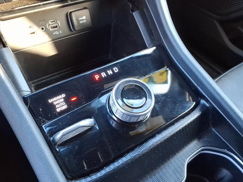 Certified 2024 Jeep Grand Cherokee L Limited w/ Trailer Tow Package image 16