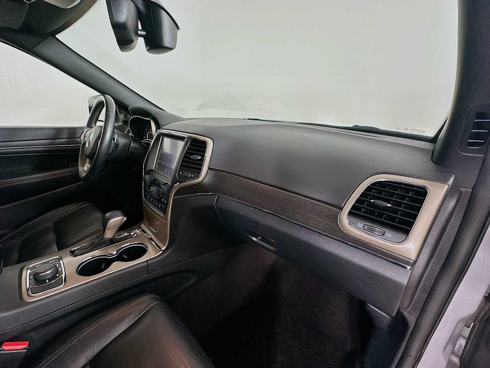 Used 2016 Jeep Grand Cherokee Limited AWD/4WD image 44