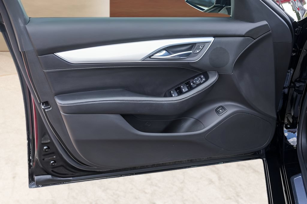Certified 2023 Cadillac CT5 Luxury RWD image 22