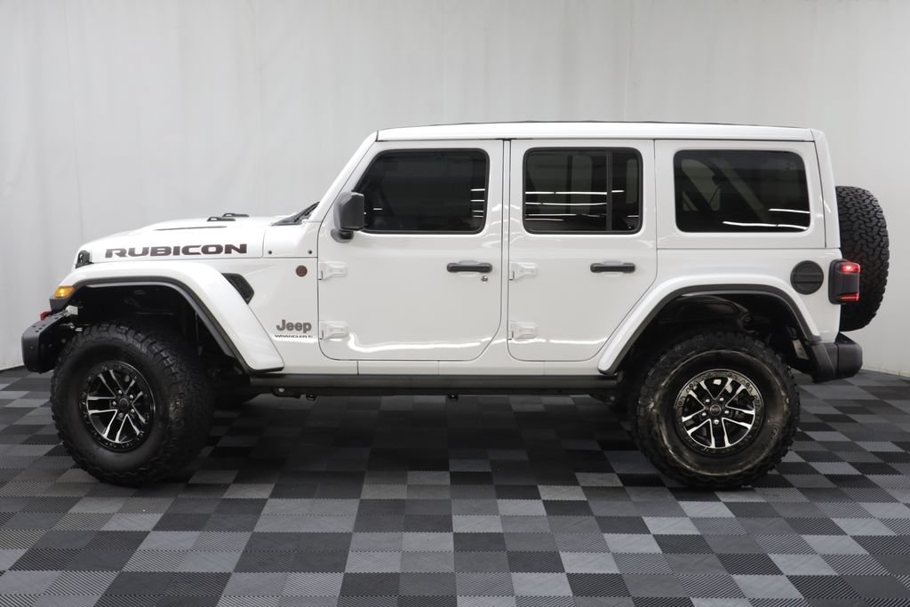 Used 2024 Jeep Wrangler Unlimited Rubicon AWD/4WD image 4