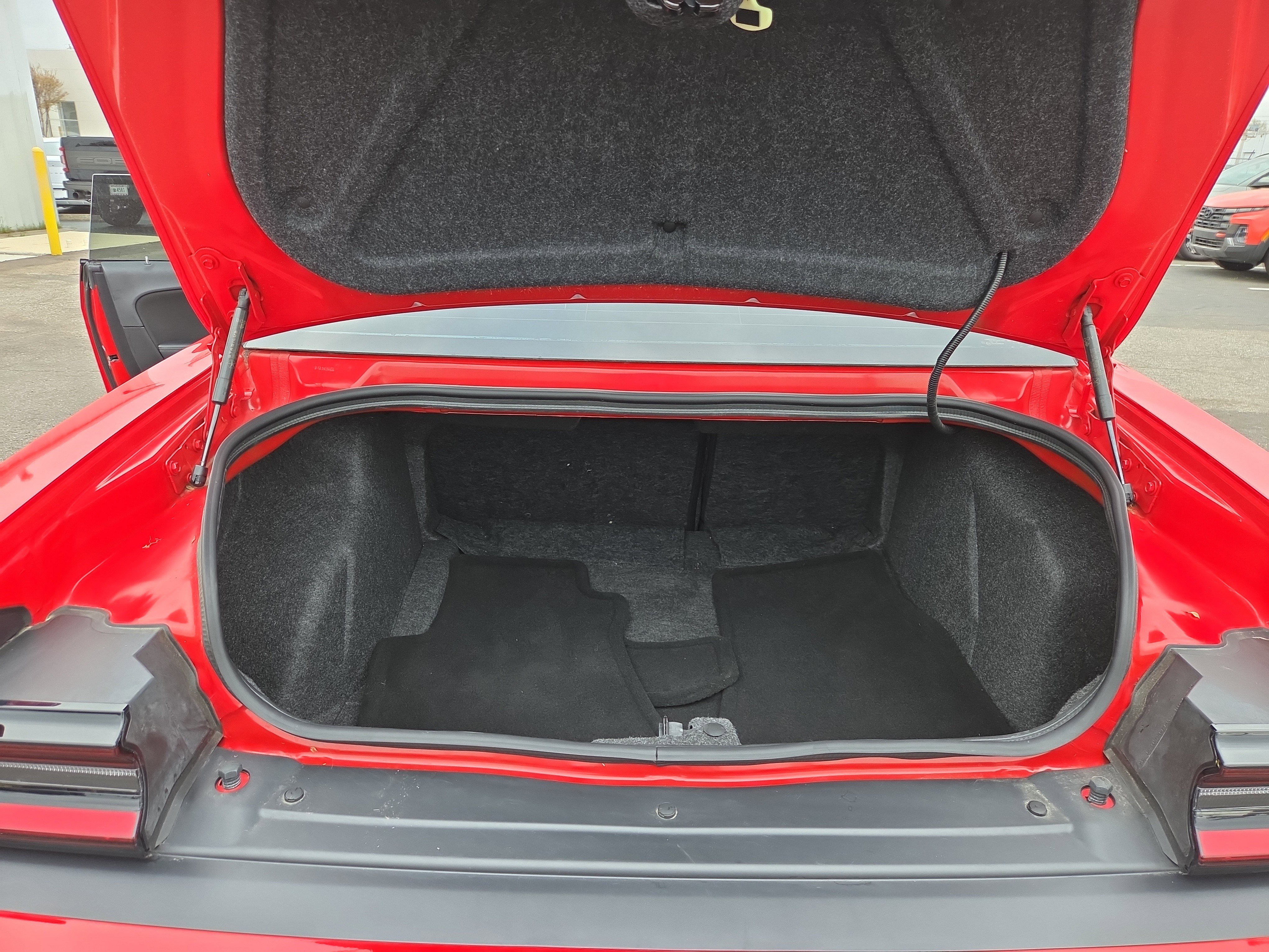 Used 2023 Dodge Challenger R/T w/ Blacktop Package image 9