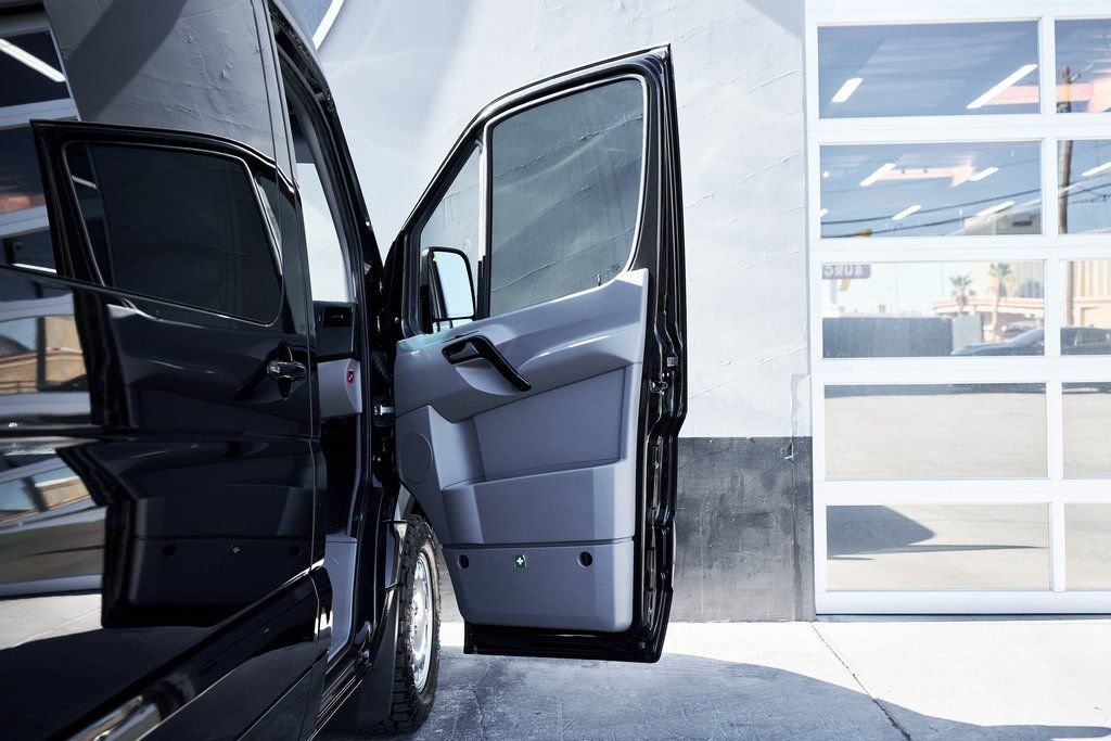 Used 2017 Mercedes-Benz Sprinter 3500 image 17