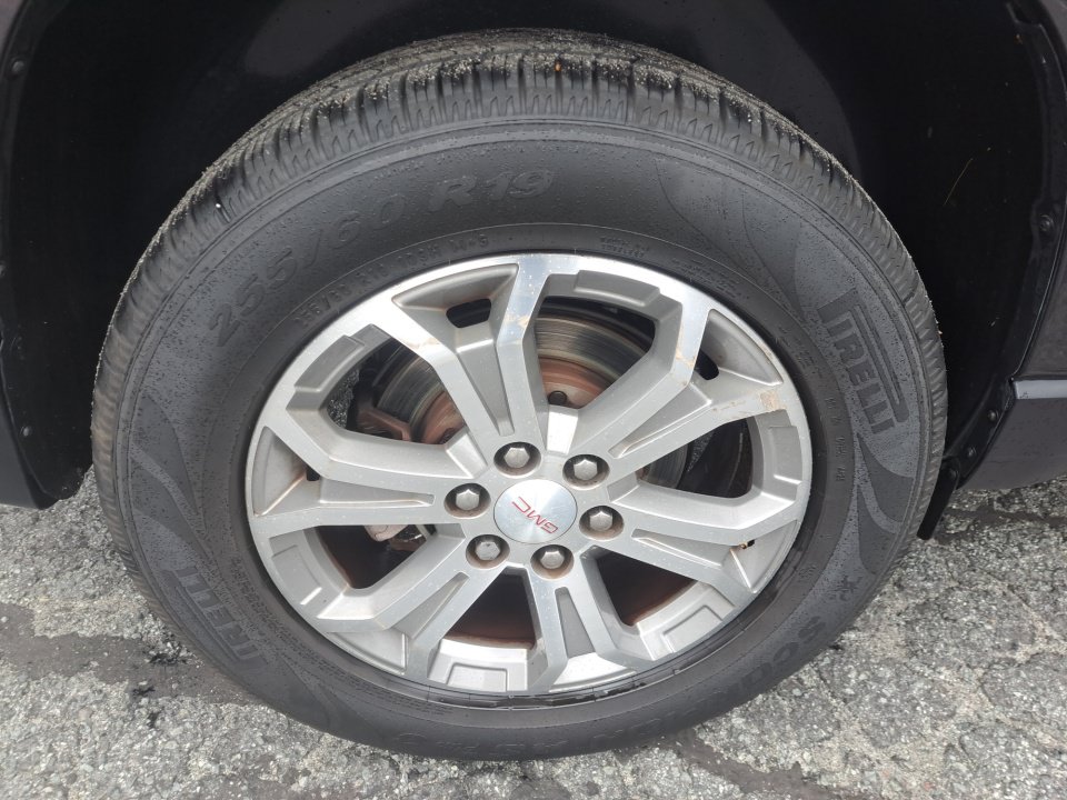 Used 2015 GMC Acadia SLT FWD image 18