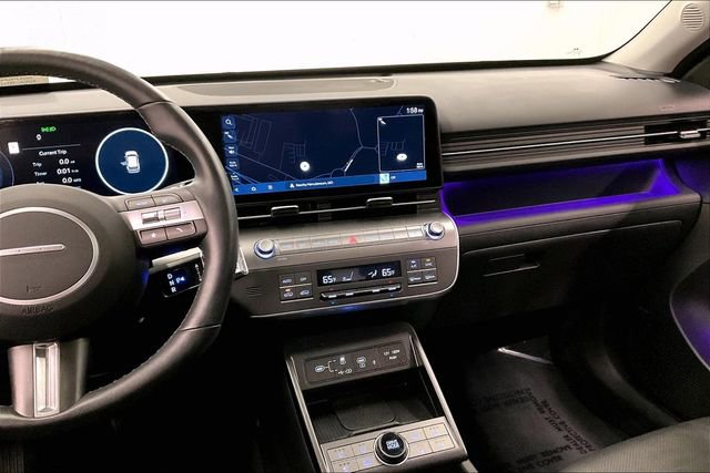 Used 2025 Hyundai Kona Limited FWD image 7