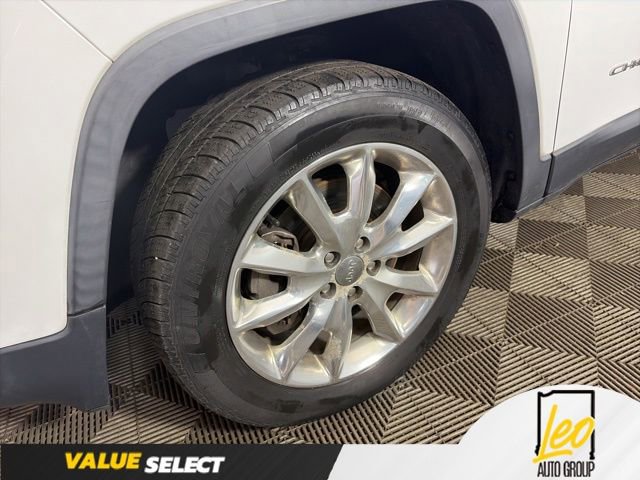 Used 2015 Jeep Cherokee Limited AWD/4WD image 5