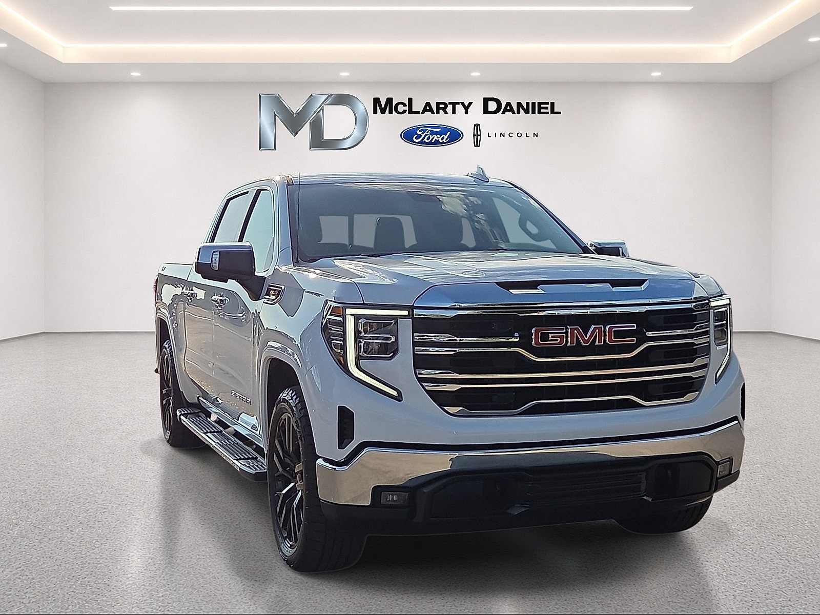 Used 2024 GMC Sierra 1500 SLT w/ SLT Premium Package