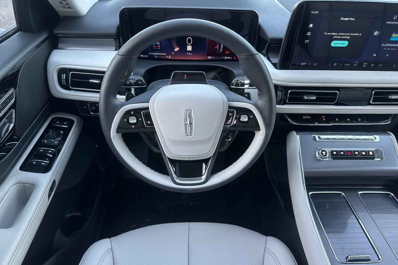 New 2026 Lincoln Aviator AWD w/ Jet Appearance Package image 12