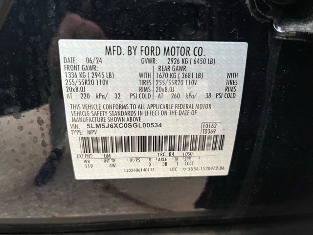 Used 2025 Lincoln Aviator AWD image 30