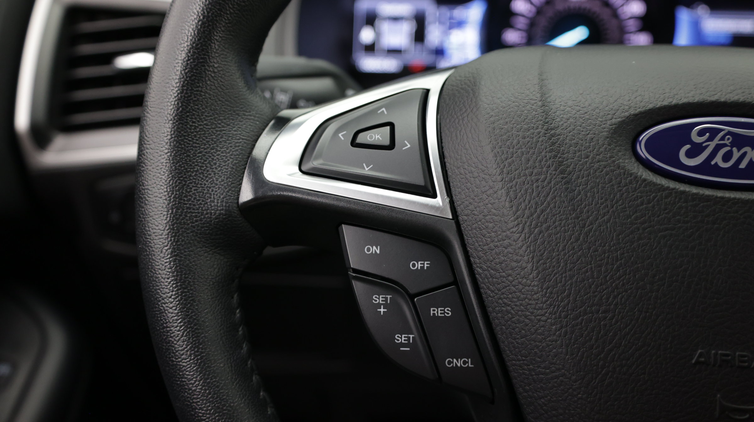 Used 2024 Ford Edge SEL AWD/4WD image 23