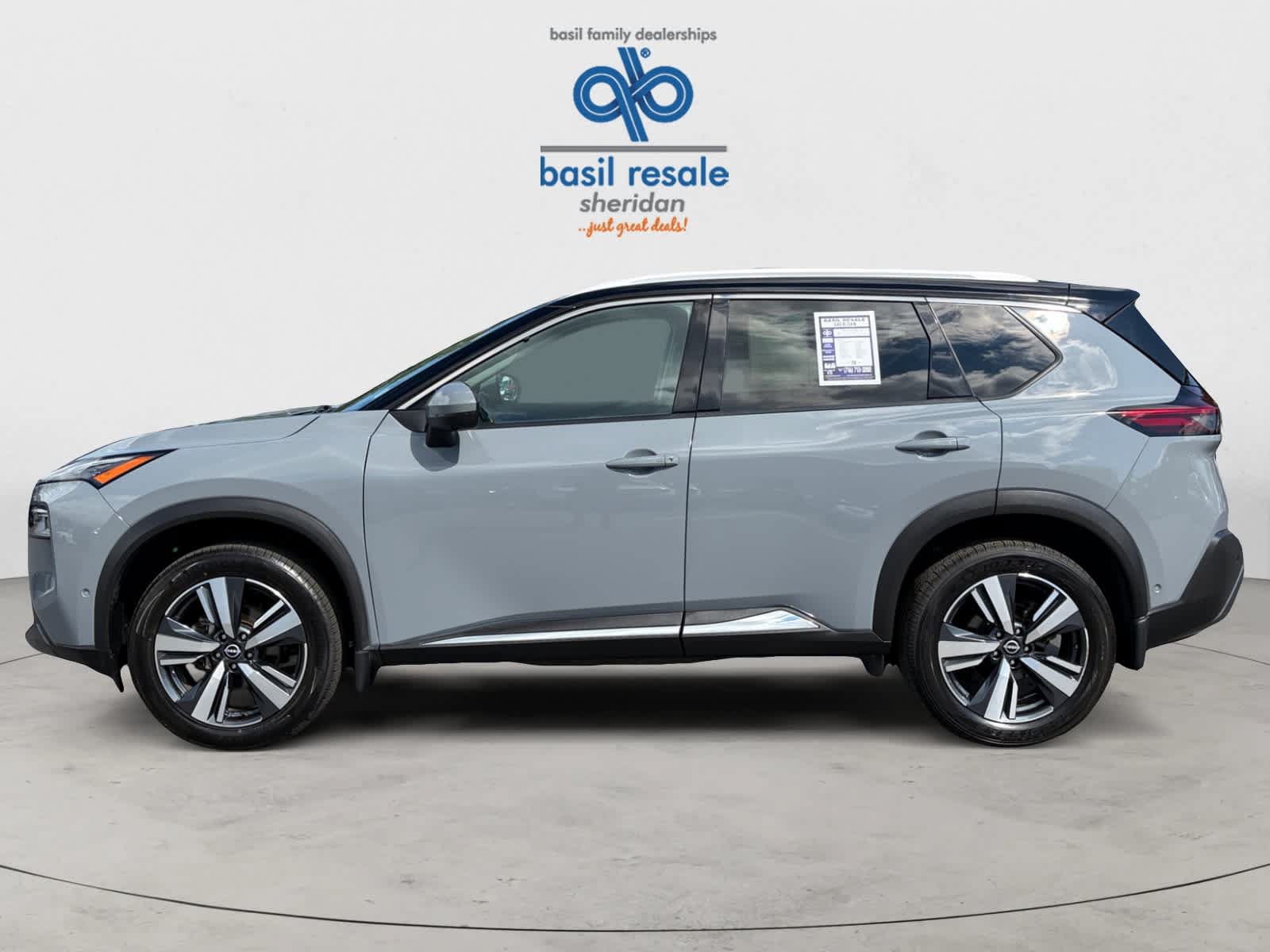 Used 2023 Nissan Rogue SL w/ SL Premium Package AWD/4WD image 3