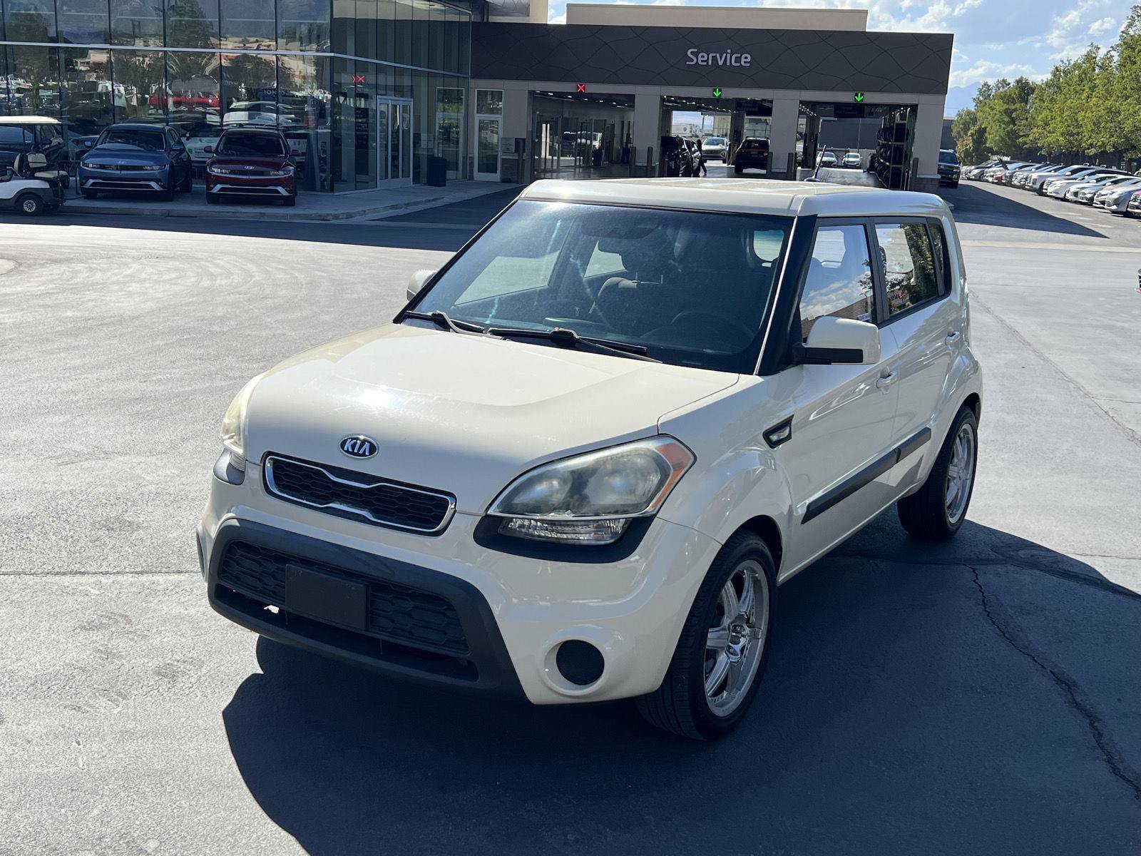 Used 2012 Kia Soul FWD image 10