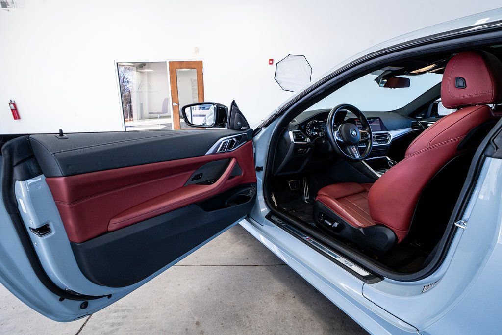 Used 2023 BMW M440i Coupe w/ Premium Package image 34