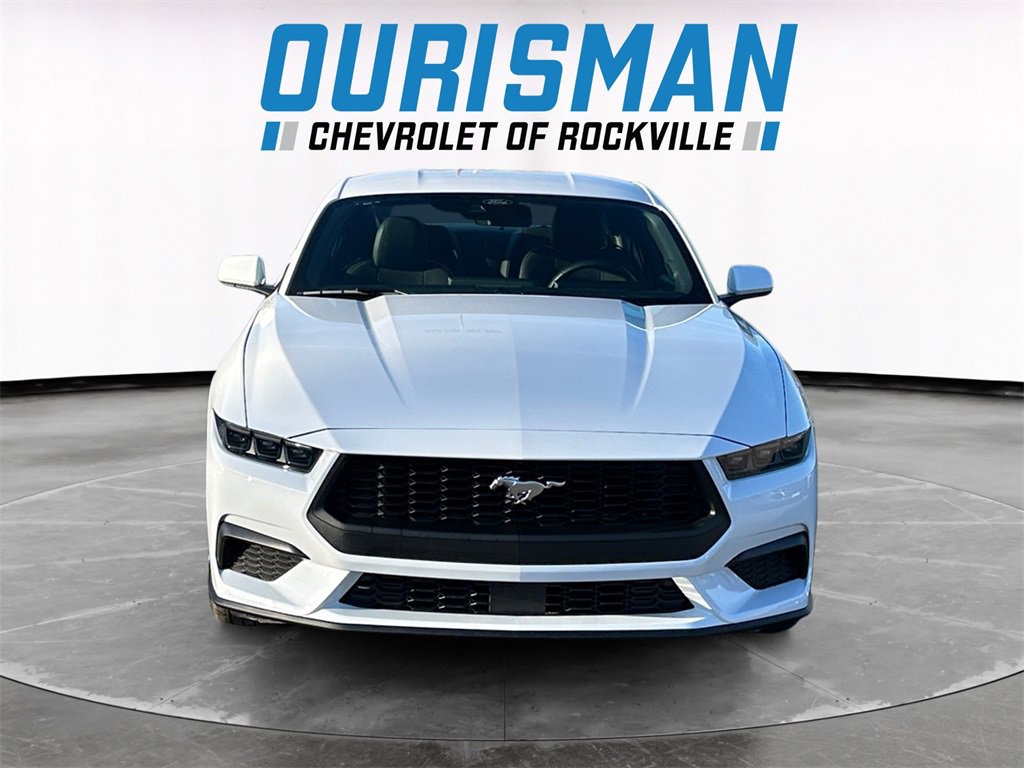 Used 2025 Ford Mustang Coupe image 8