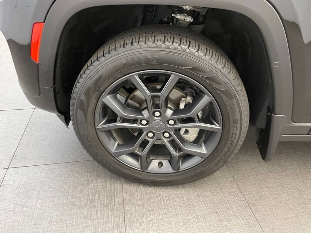 New 2025 Jeep Grand Cherokee Limited AWD/4WD image 8